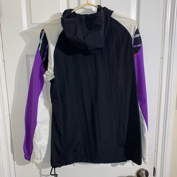 Men’s Mitchell&Ness Toronto Raptors Hardwood Classics Windbreaker - Picture 3 of 4